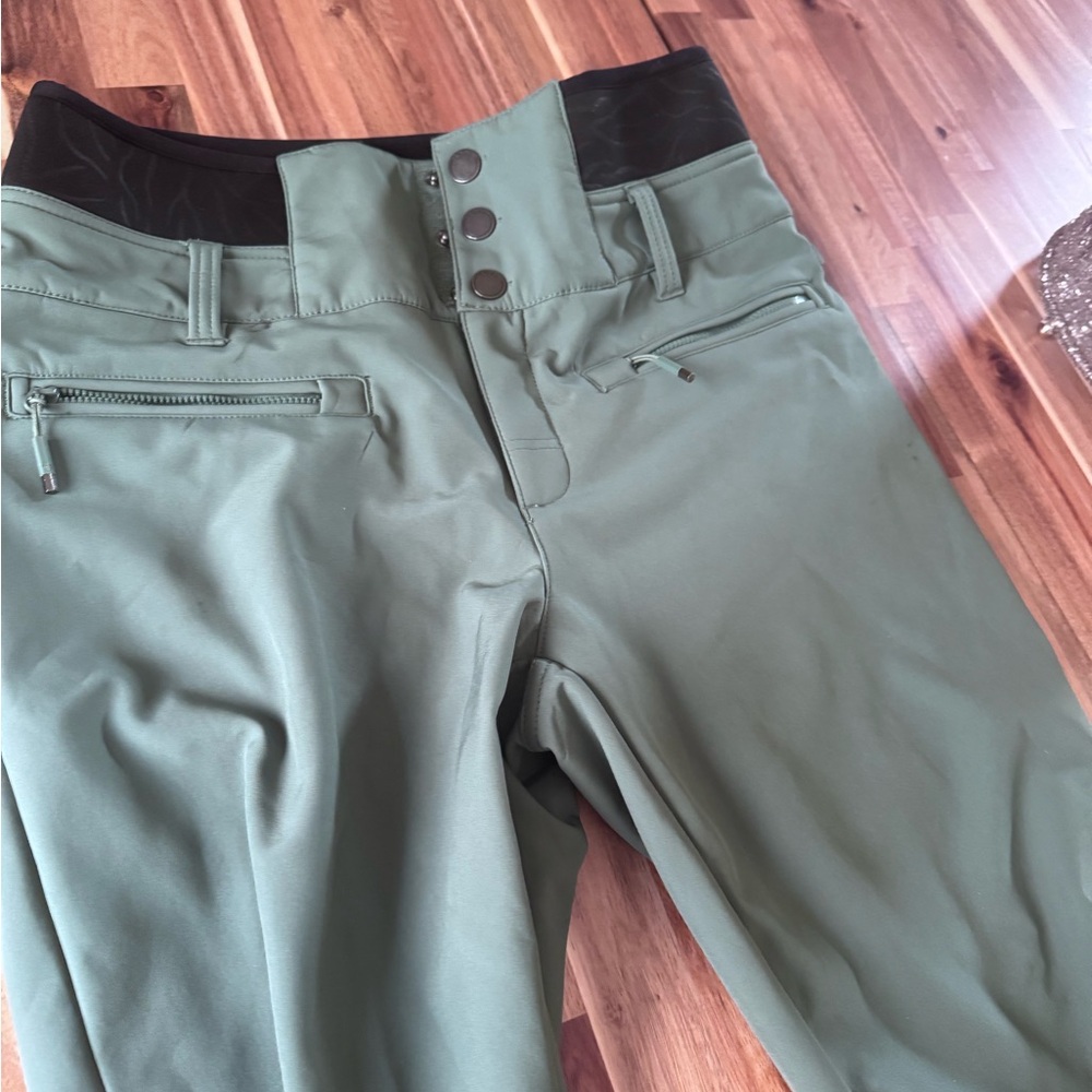 NWT Roxy Women's Green high waist snowboard Ski Pants. - Picture 2 of 6